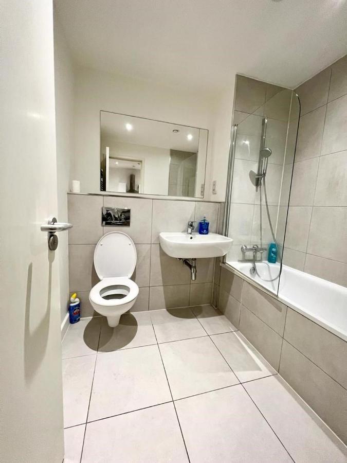 Immaculate Flat In West Croydon Apartment Ngoại thất bức ảnh